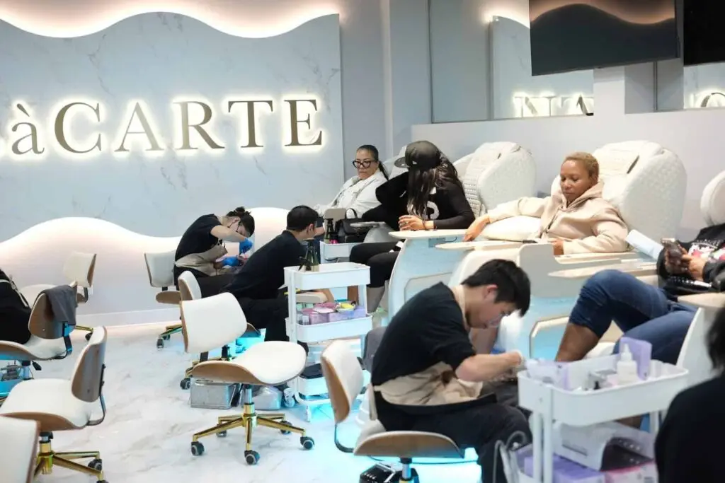 Boutique salon network specializing in professional office nails across Chicago business districts