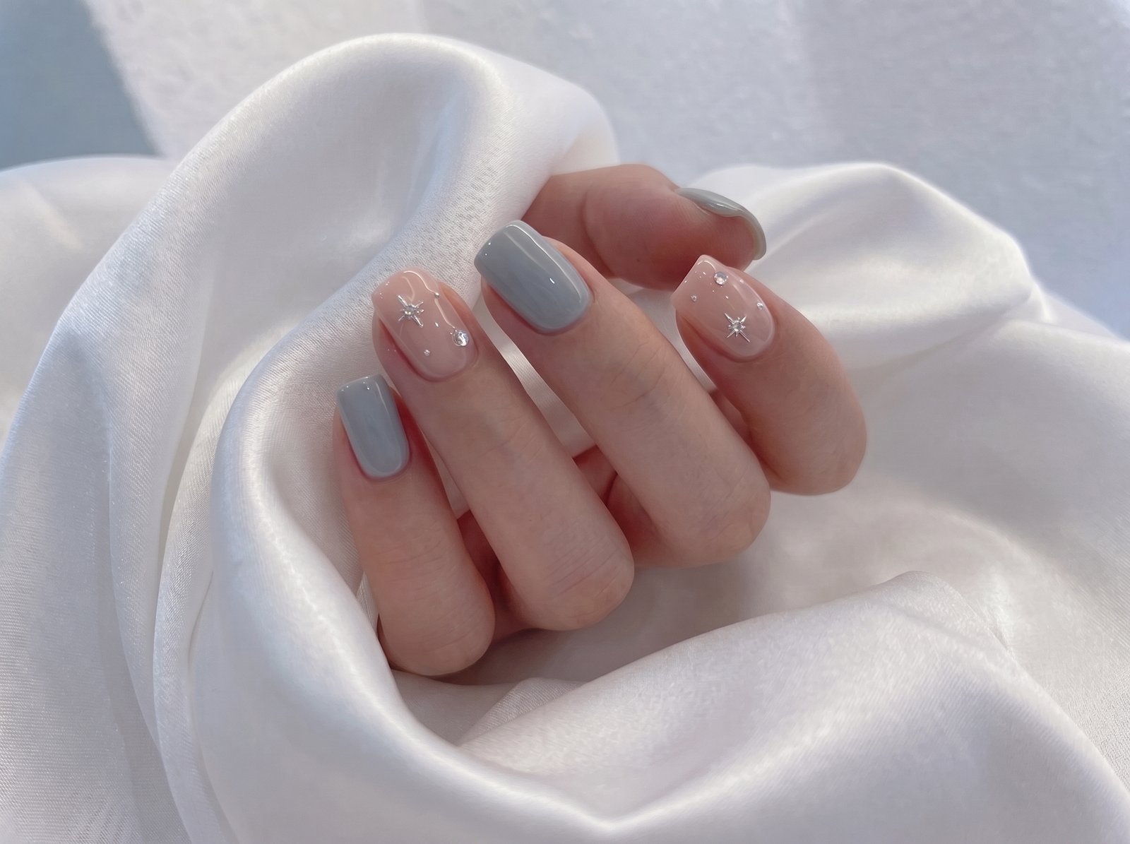 best square nails guide for choosing the right square nail shape based on hand proportions