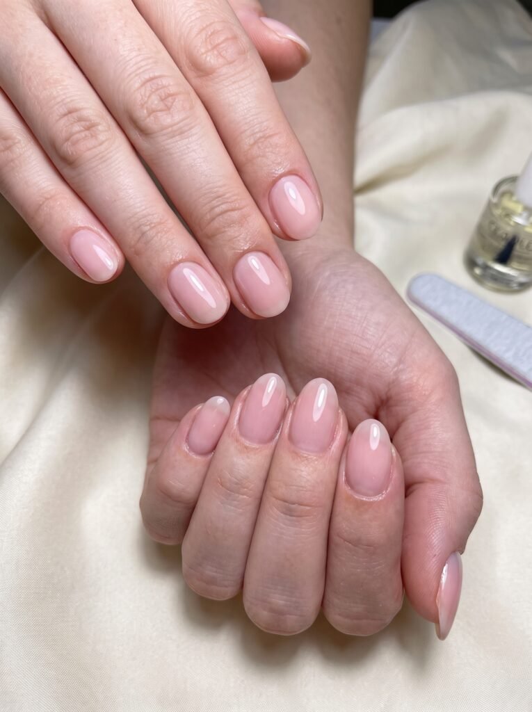 Perfect Custom Nail Shapes for Round and Oval Nails